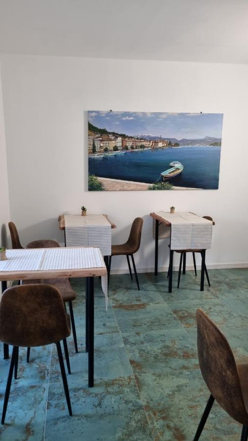 Antica Dimora Dei Gelsi Bed & Breakfast Manerba del Garda Eksteriør bilde