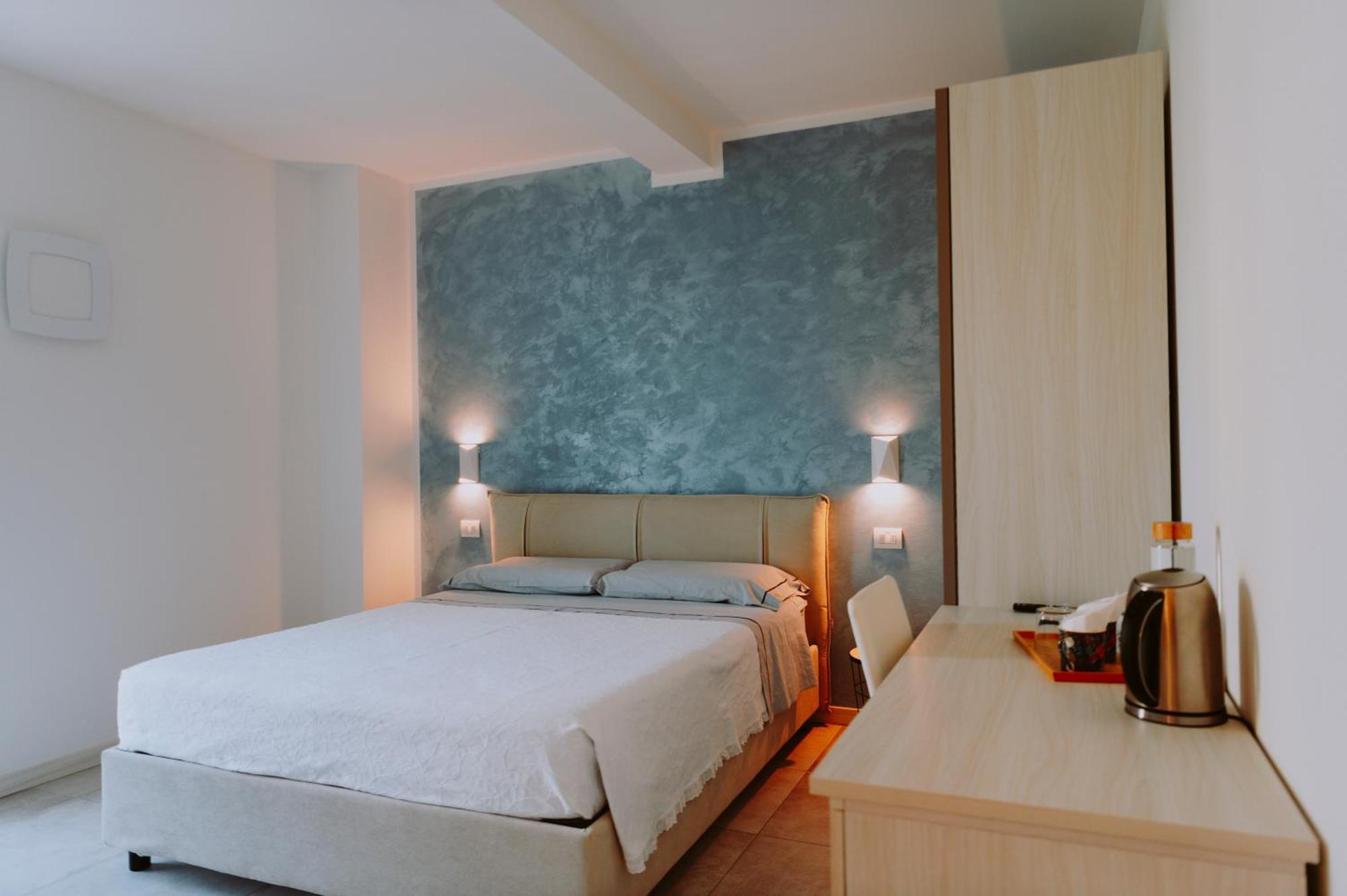 Antica Dimora Dei Gelsi Bed & Breakfast Manerba del Garda Eksteriør bilde